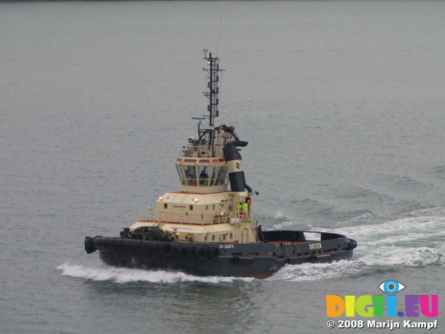 SX01141 Tug boat in Milford Haven